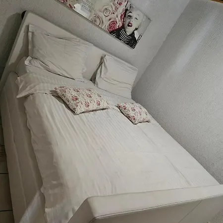 Apartmani Sanja Klenovica Exterior photo