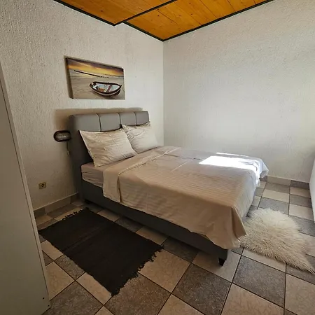 Apartmani Sanja Klenovica Exterior photo